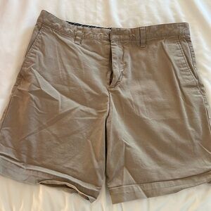 Men’s Ted Baker khaki shorts size 32R, 5 inch inseam